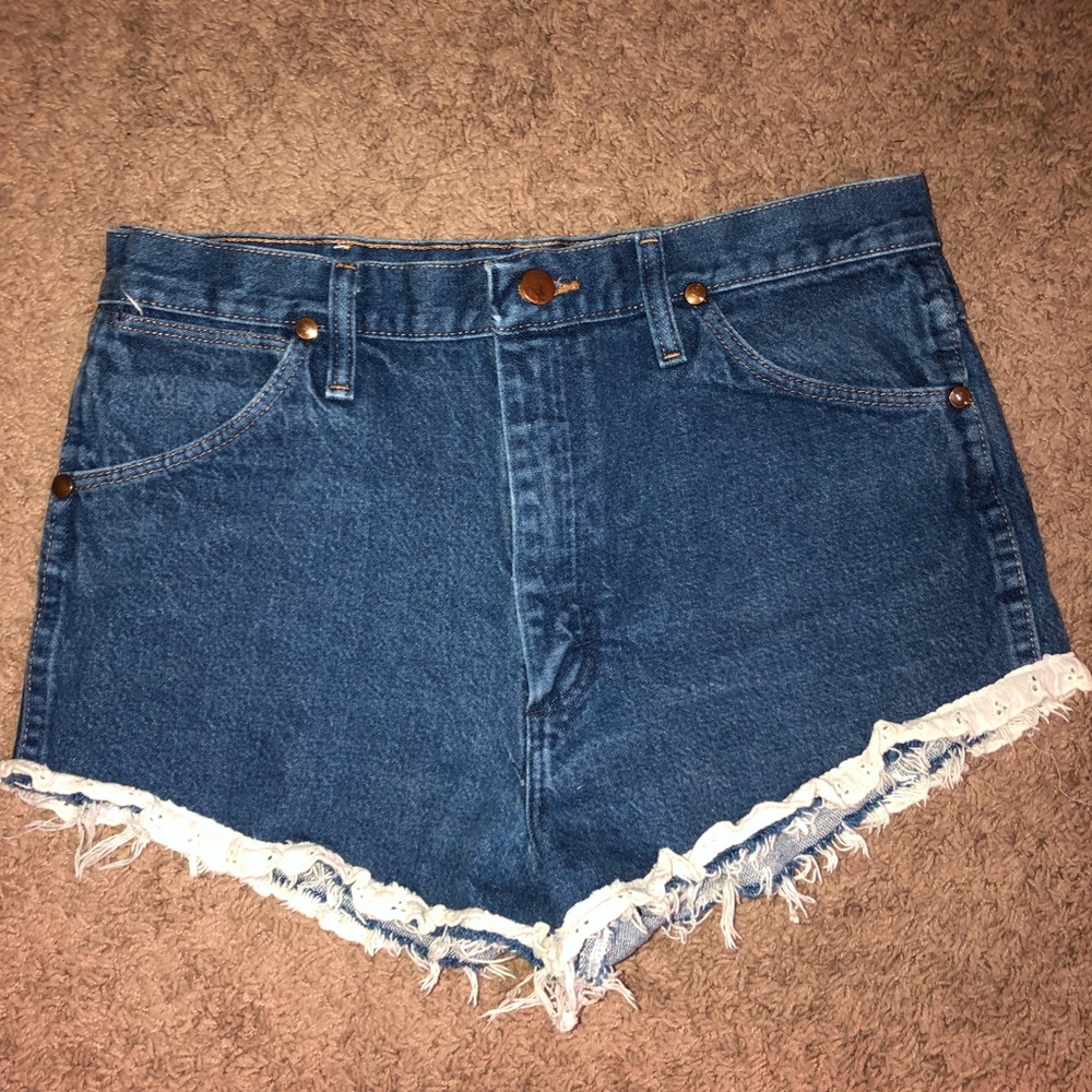 WRANGLER || denim high waist ribbon shorts size 30